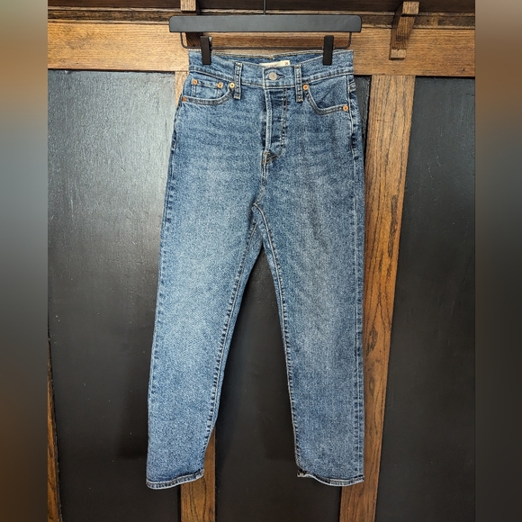Levi's Jean Wedgie Straight 26 - Picture 1 of 6